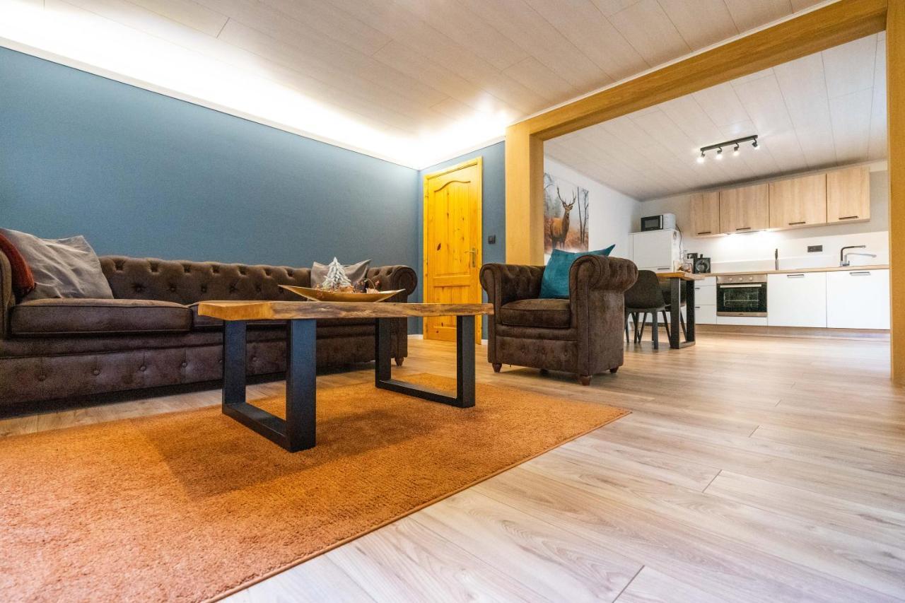 Bills Lodge, Le Plaisir De La Riviere A 2 Minutes Du Centre! La-Roche-en-Ardenne Eksteriør billede